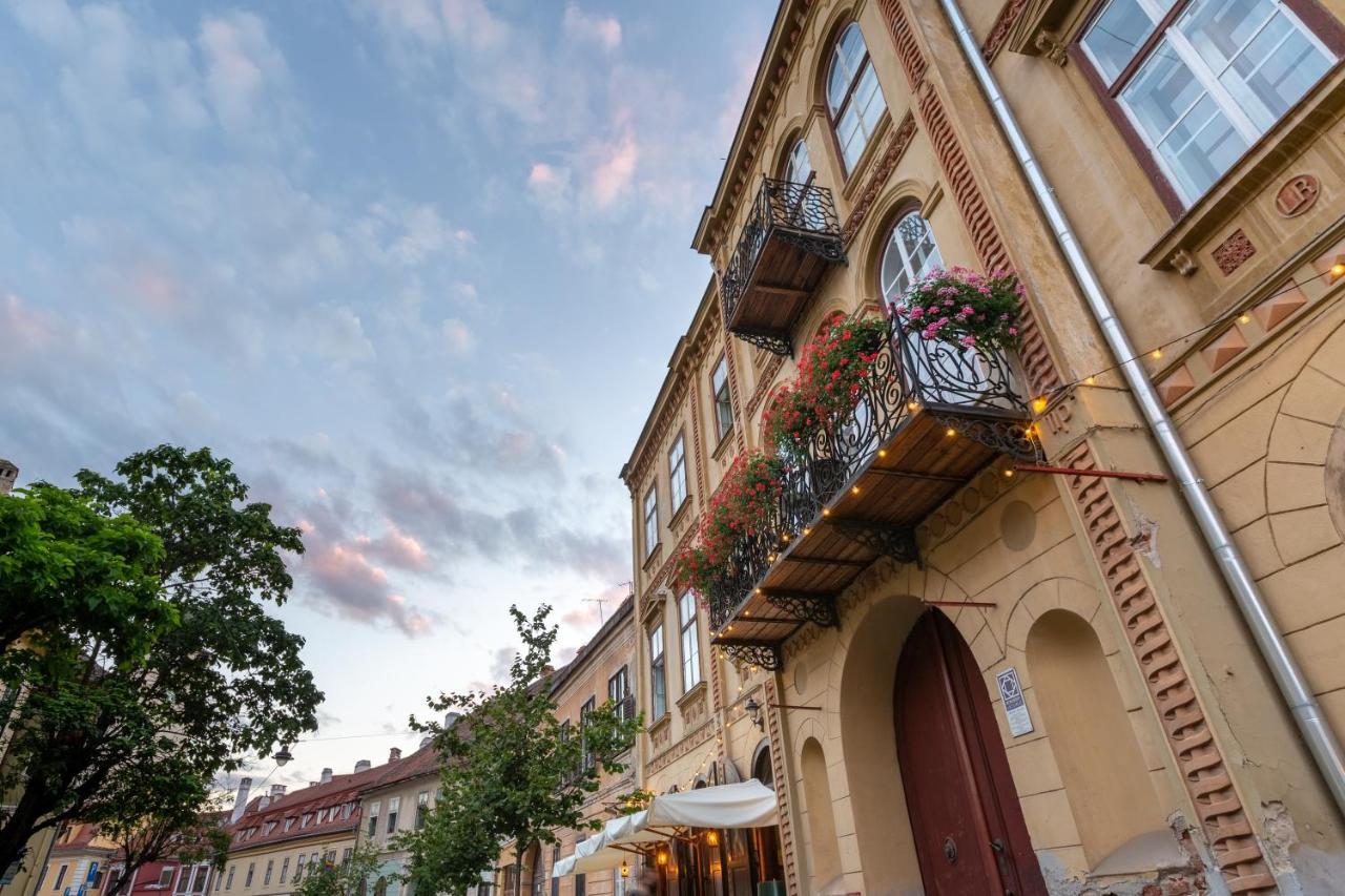 St Andrew'S Apartments Sibiu Bagian luar foto