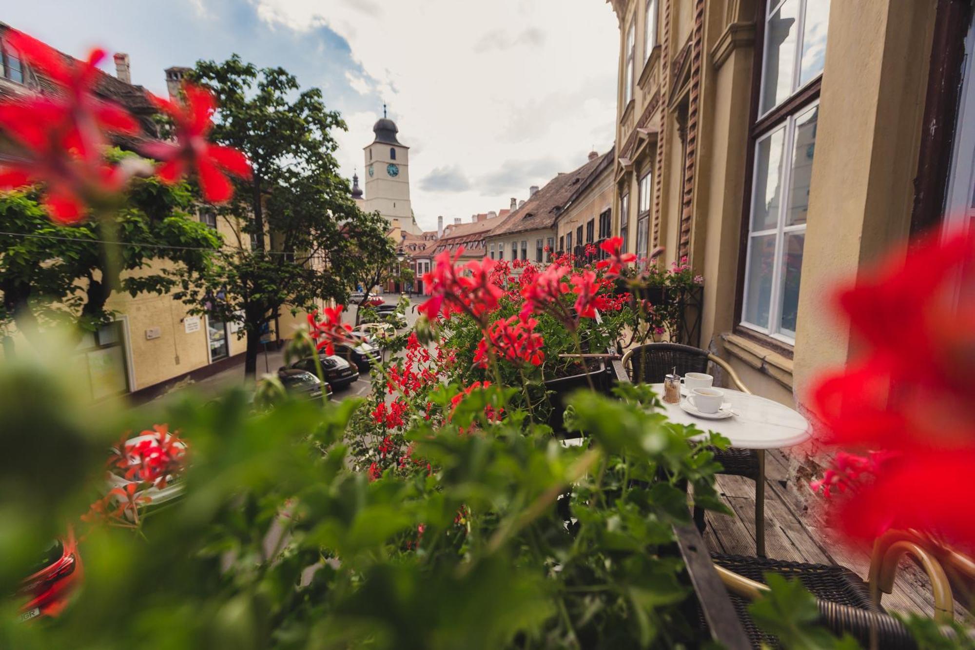 St Andrew'S Apartments Sibiu Bagian luar foto