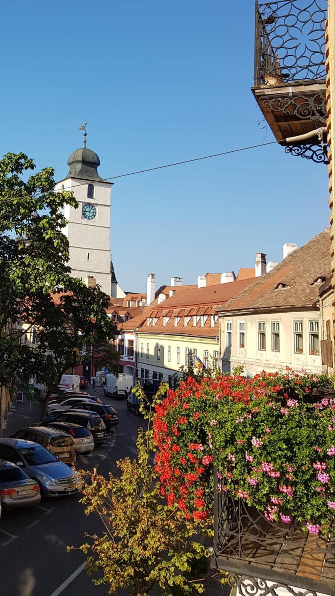 St Andrew'S Apartments Sibiu Bagian luar foto