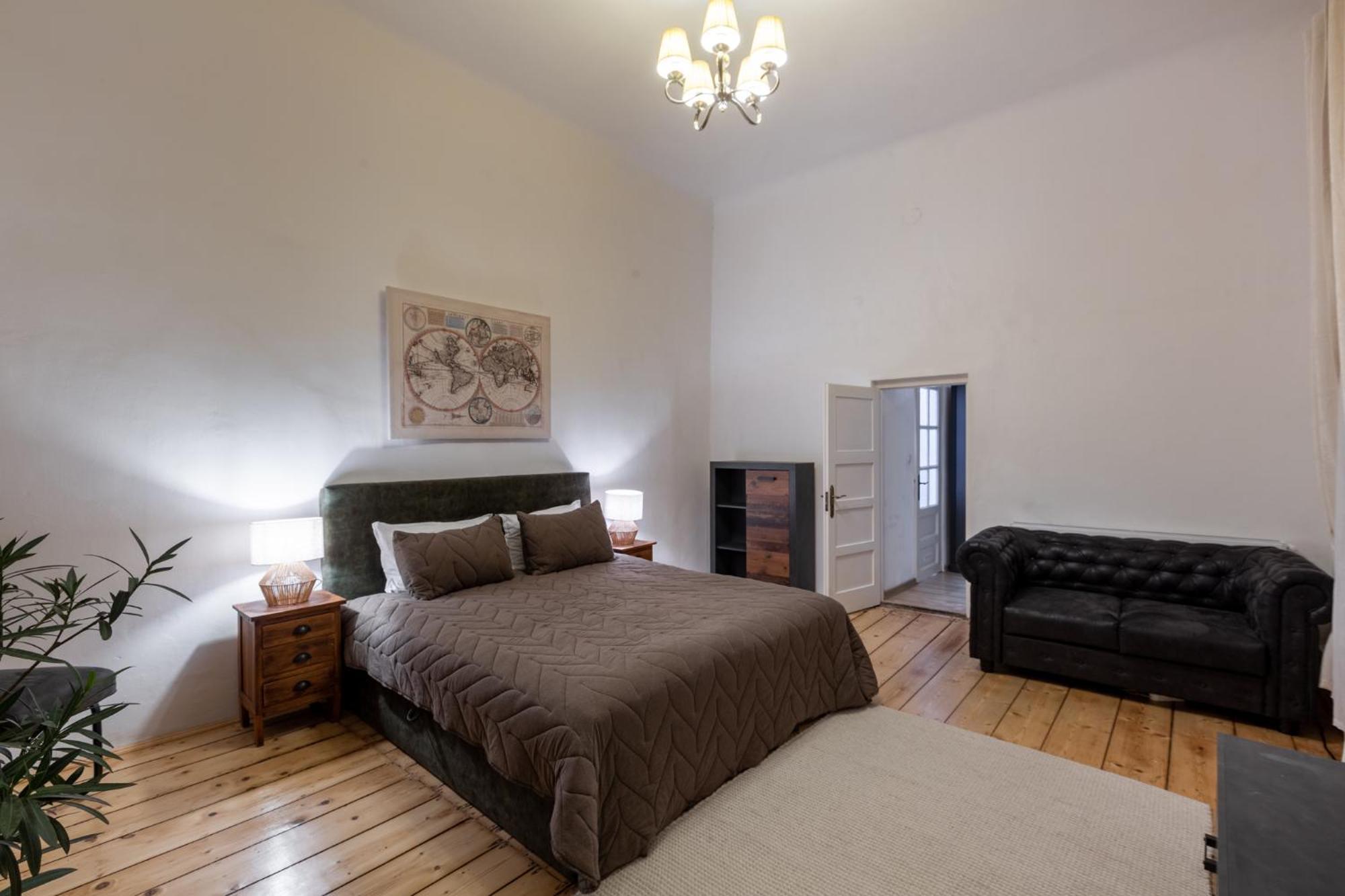 St Andrew'S Apartments Sibiu Bagian luar foto