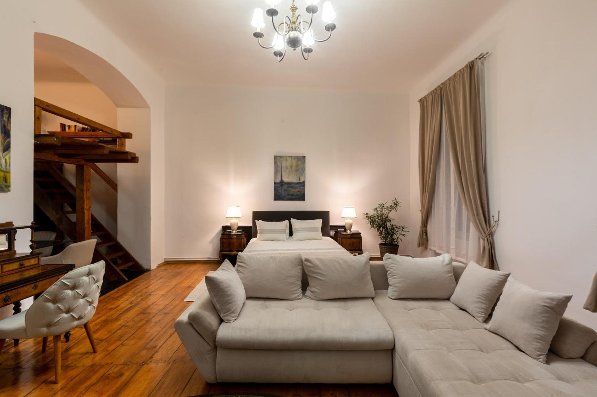 St Andrew'S Apartments Sibiu Bagian luar foto