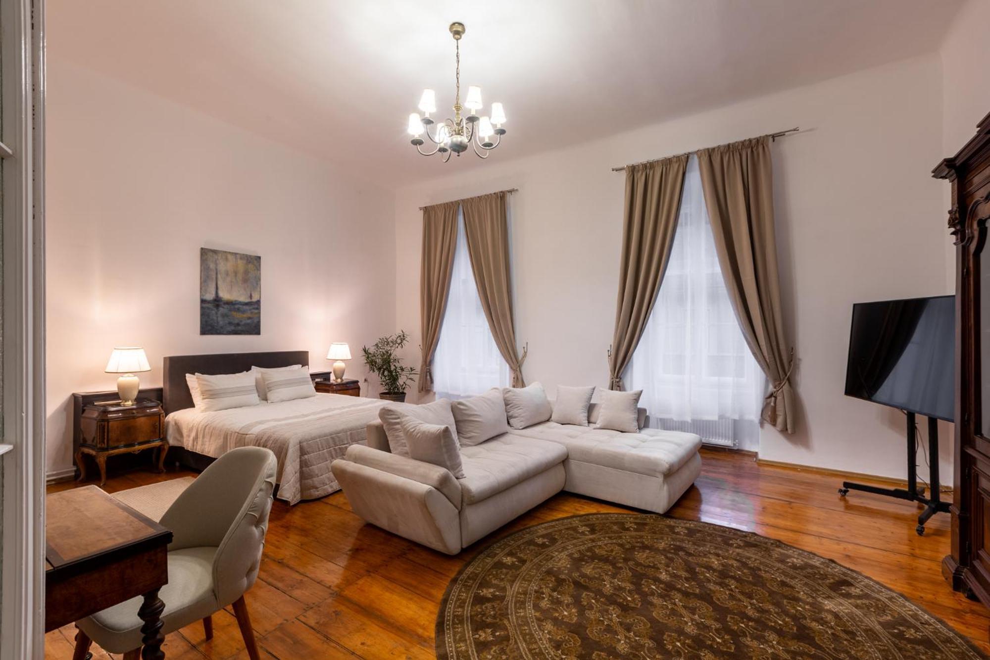 St Andrew'S Apartments Sibiu Bagian luar foto