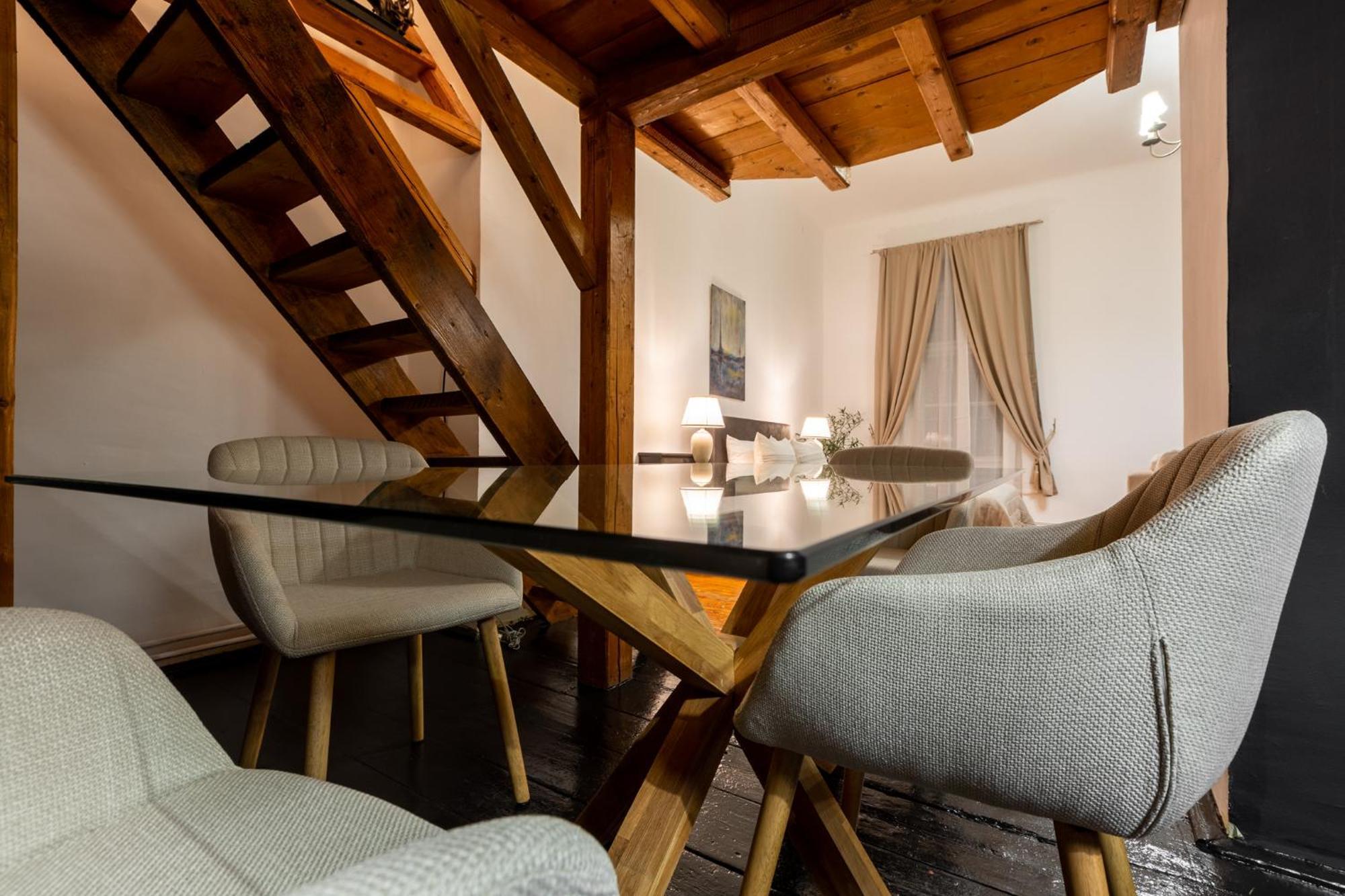 St Andrew'S Apartments Sibiu Bagian luar foto
